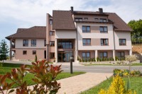 HOTEL I RESTORAN DEGENIJA***, RAKOVICA