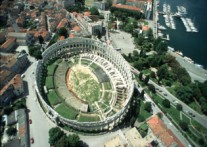 PULSKA ARENA - AMFITEATAR
