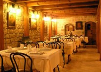 RESTORAN BOTA ŠARE, MALI STON